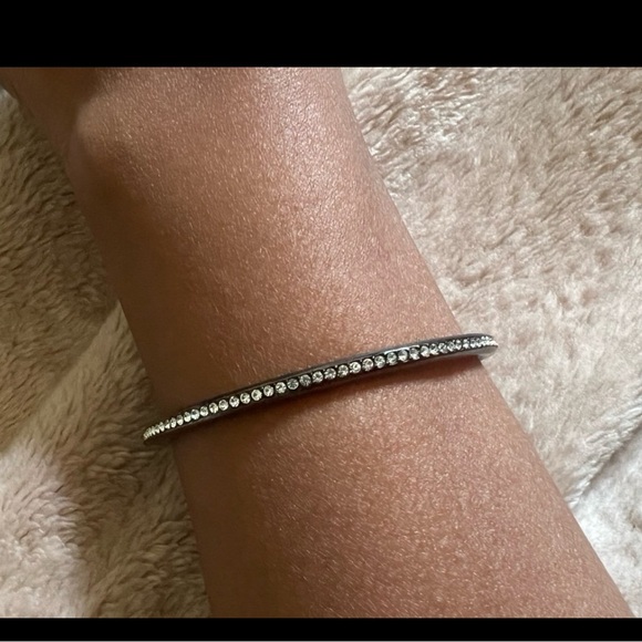 NEW Nadri Gunmetal Finish Crystal Pave Hinge Bangle Bracelet Single Row - Picture 6 of 11